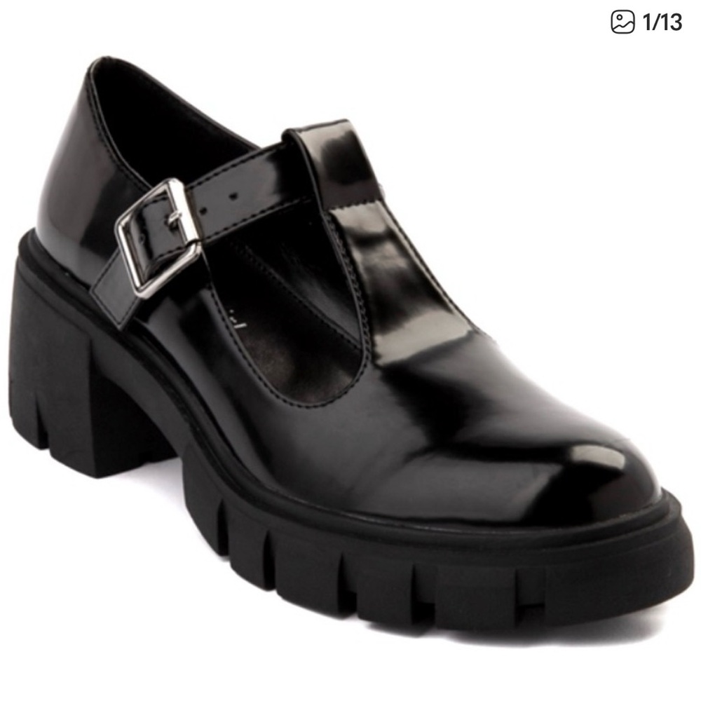 Madden Girl Black Women's T-Strap Mary Jane’s size 9.5